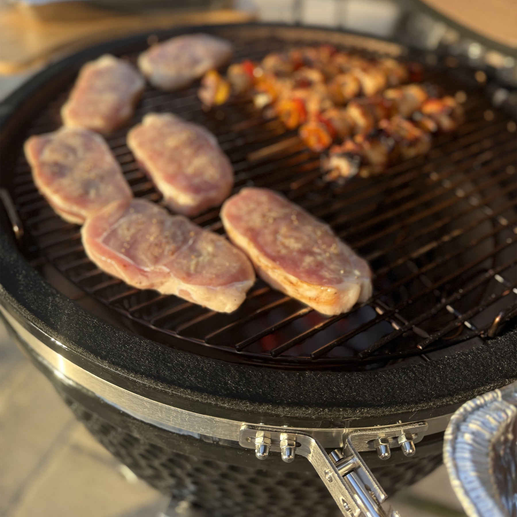 Kamado Charcoal Grill